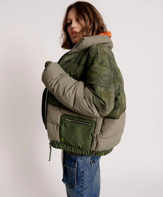 DIRTEE LOVE CAMO PUFFA JACKET