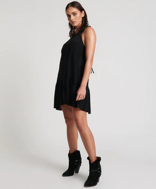 BLACK LACED CHARLESTON DRESS