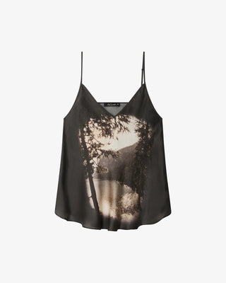 AKI TOP