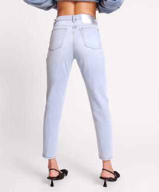 BLUE LATTE LEGENDS HIGH WAIST MOM JEAN