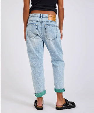 Saints Low Waist Boyfriend Denim Jeans - Blue Fields